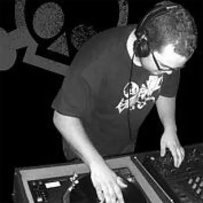 Tony Vegazz