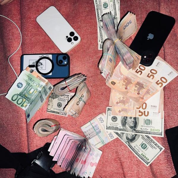 Endry_13 - Ощущения (feat. Poly)