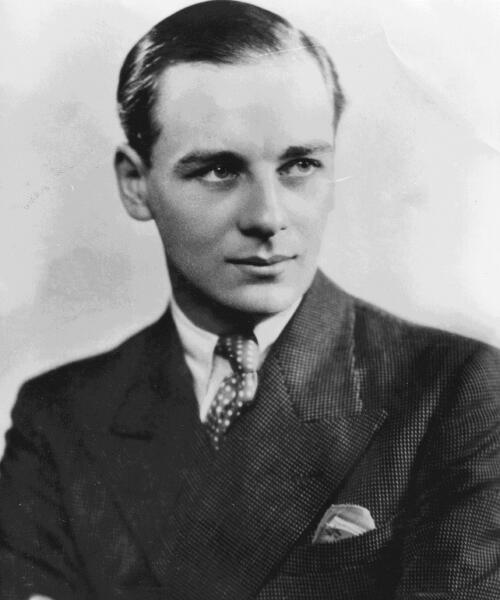 Sir John Gielgud все песни в mp3