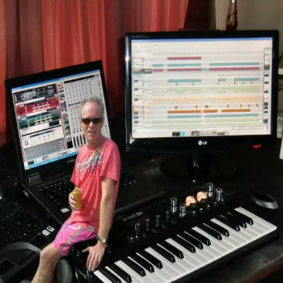 Clive Button все песни в mp3