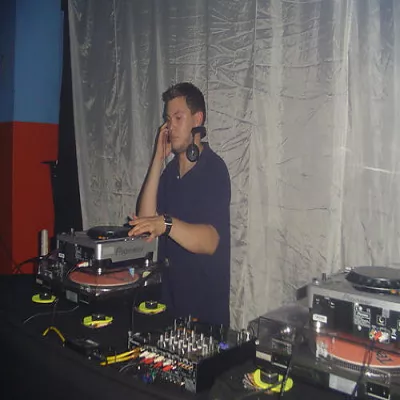 DJ Zealot