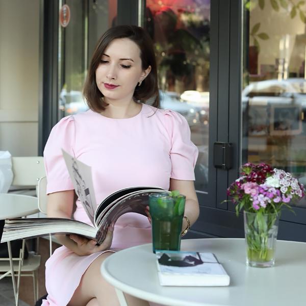 Альбом Я уже новая исполнителя Marisa