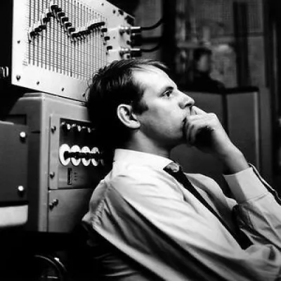 Karlheinz Stockhausen все песни в mp3