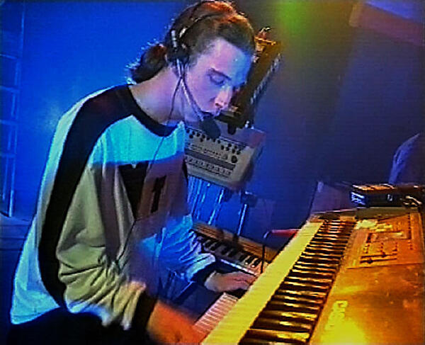 Dream Frequency все песни в mp3