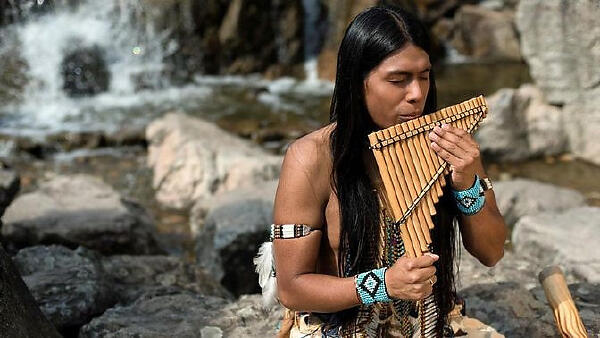 Leo Rojas