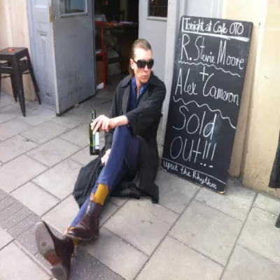 Alex Cameron все песни в mp3