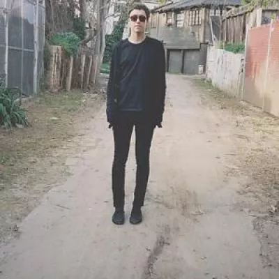 Hallow все песни в mp3