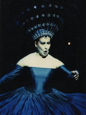 Luciana Serra