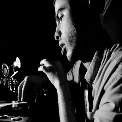 Jullian Gomes все песни в mp3