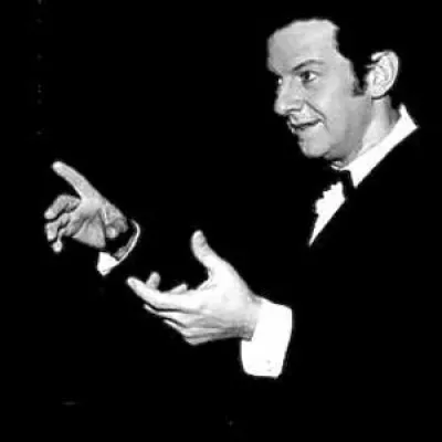 Mariano Mores
