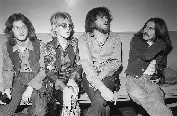 Delaney & Bonnie & Friends все песни в mp3