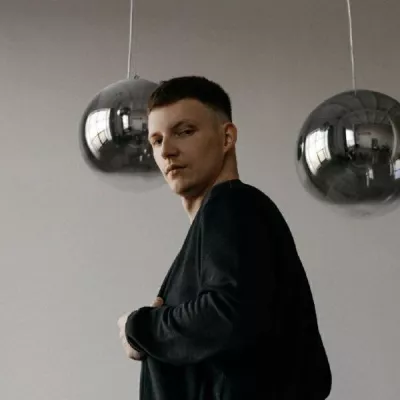 NIKI N