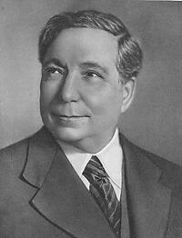 Максим Михайлов