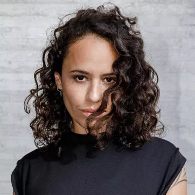 Joyce Muniz