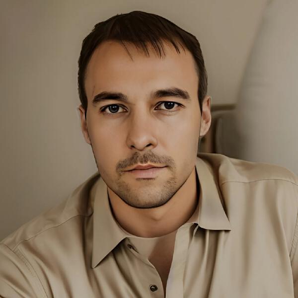 Роман Богачев