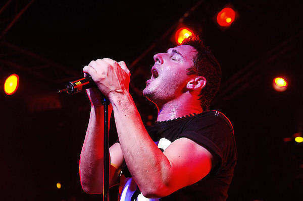 Johnny Gioeli все песни в mp3