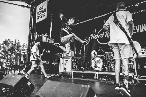 Neck Deep