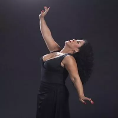 Eva Ayllón