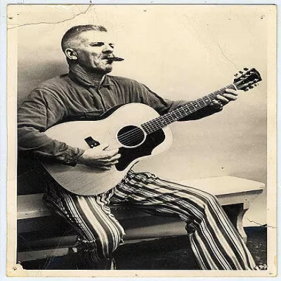 Harmonica Frank Floyd