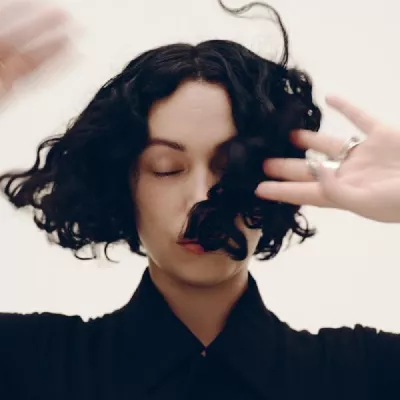 Kelly Lee Owens