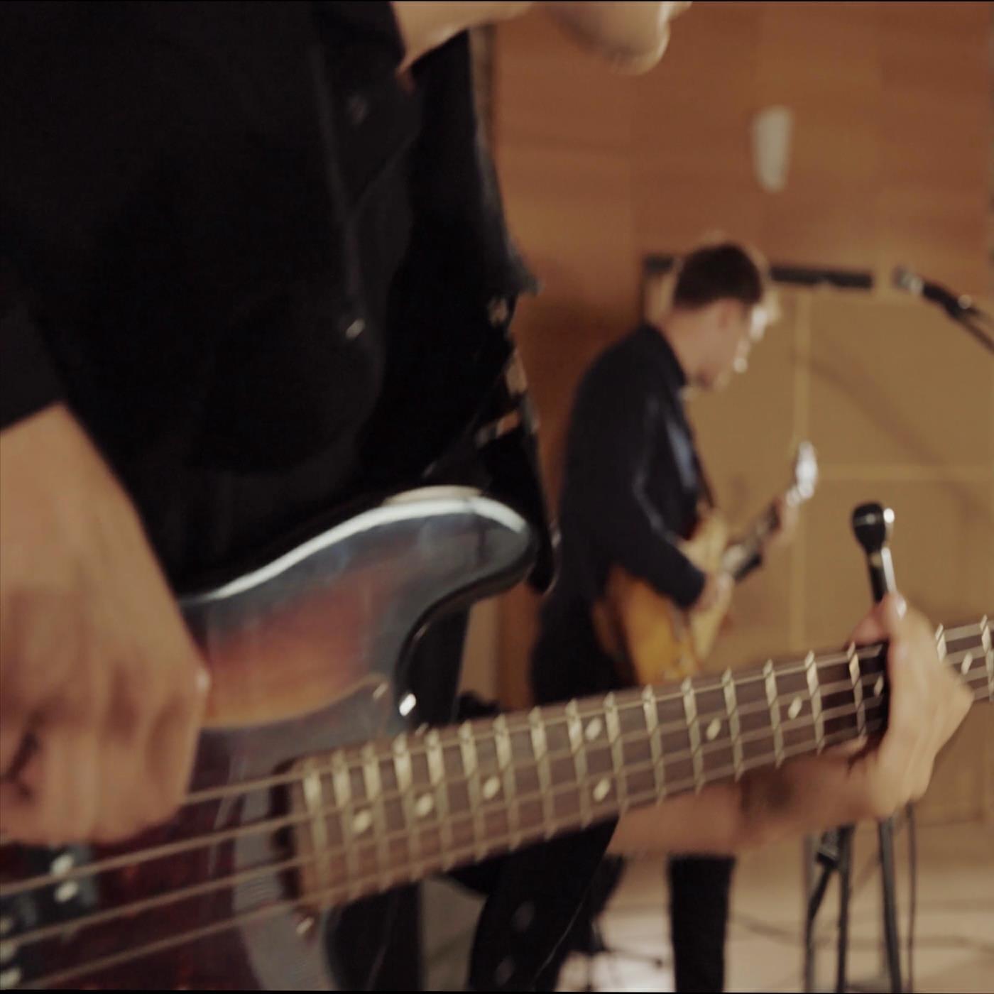 Альбом Siltas vasaras ēnā (Live) исполнителя Sudden Lights
