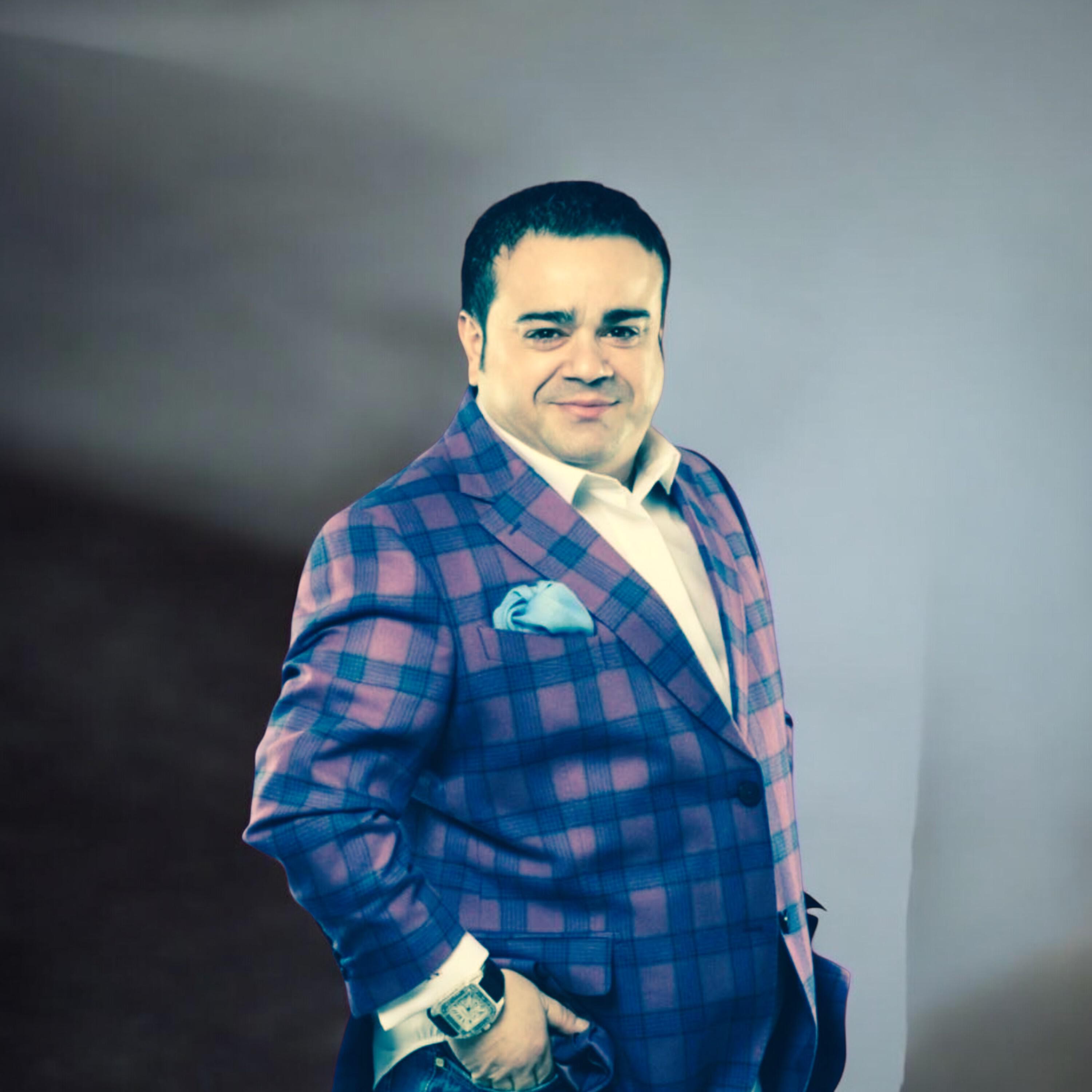 Альбом Azi e mare chef исполнителя Adrian Minune