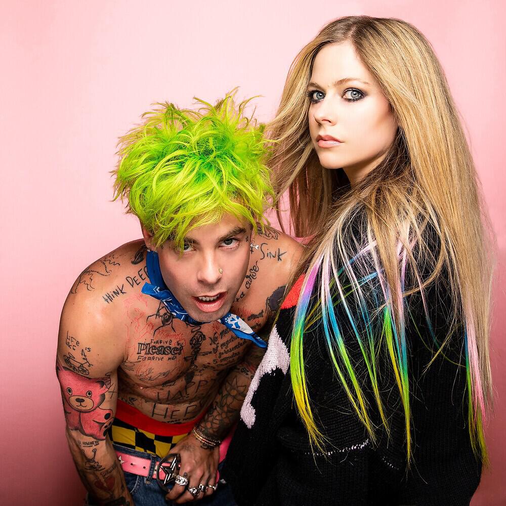 Flames (feat. Avril Lavigne)