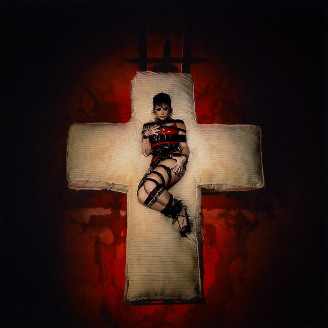 Demi Lovato - EAT ME (feat. Royal & the Serpent)