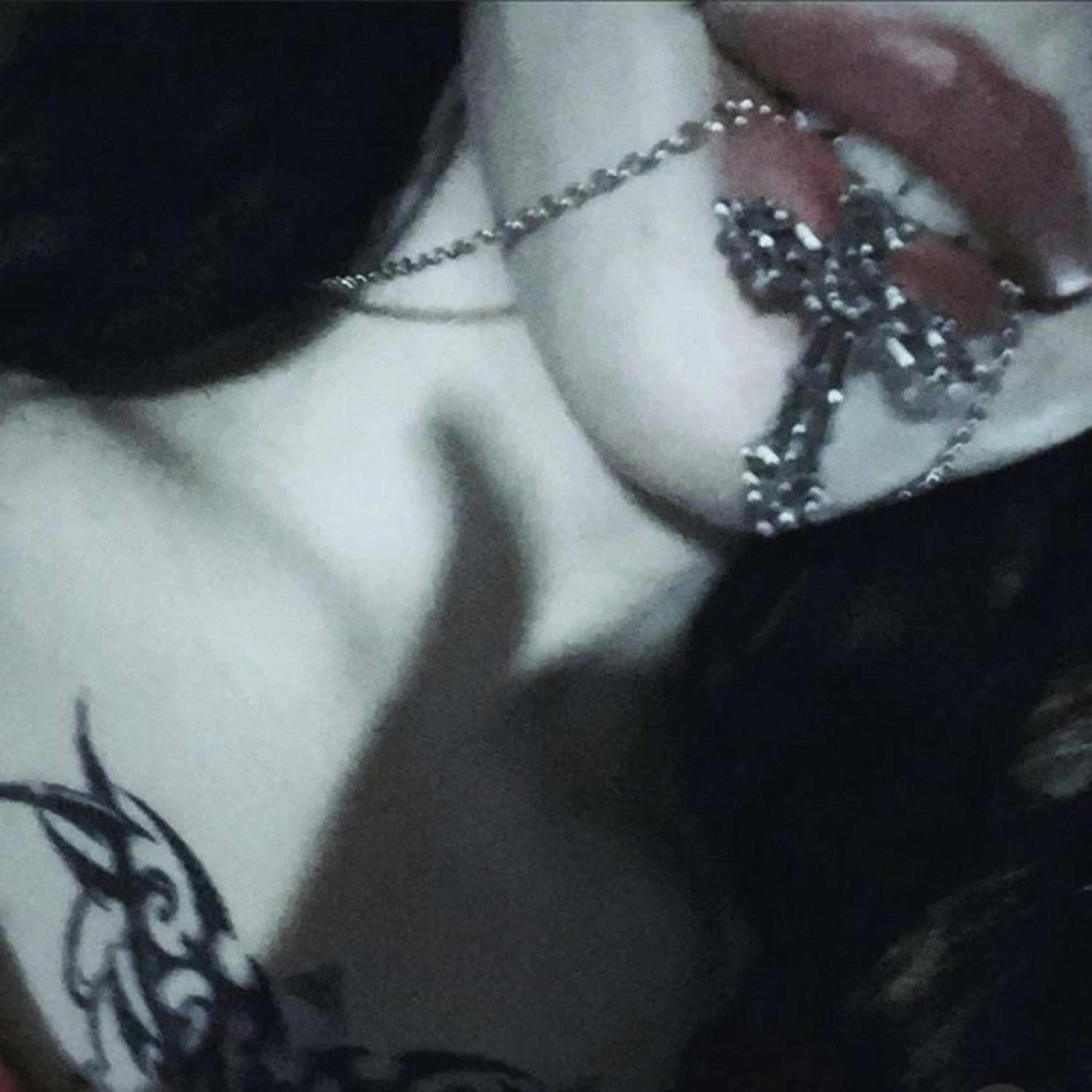 GRAVE$