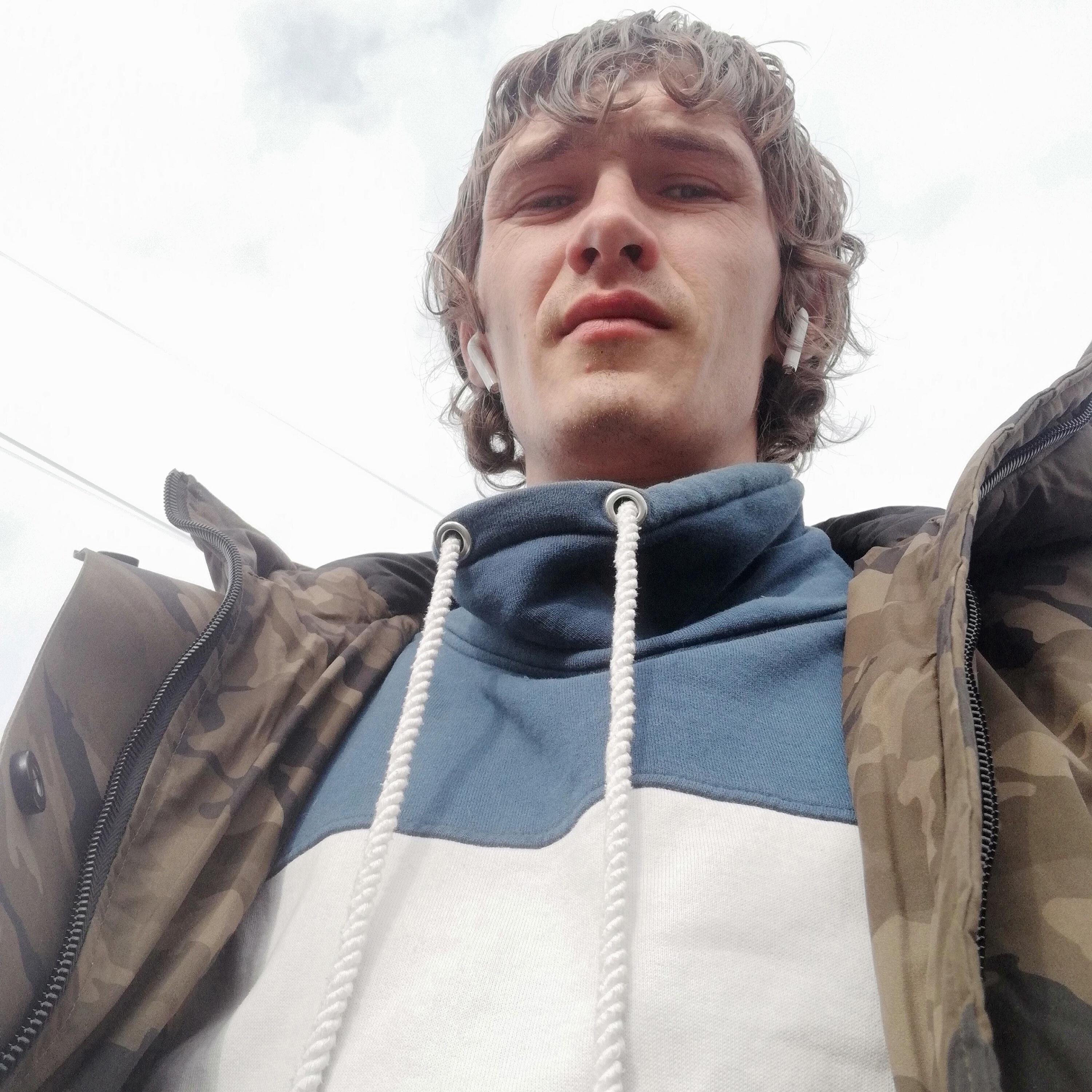 Не нужен ей