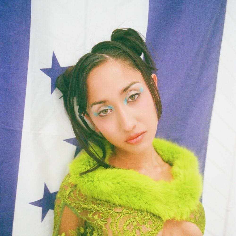 Isabella Lovestory