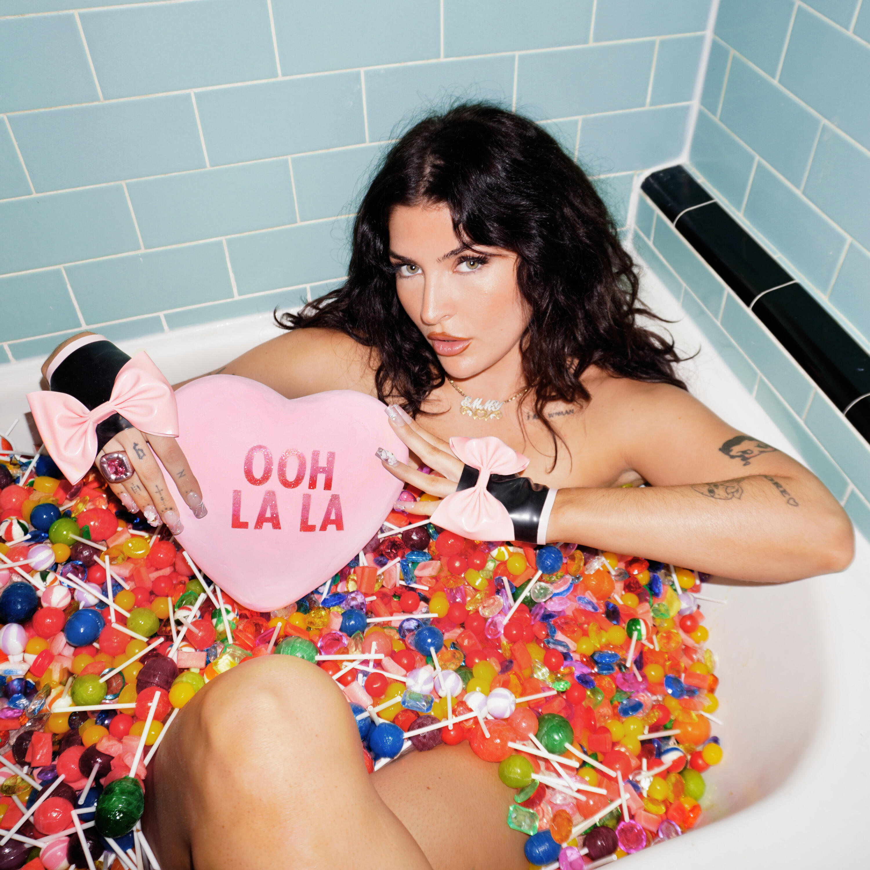 OOH LA LA