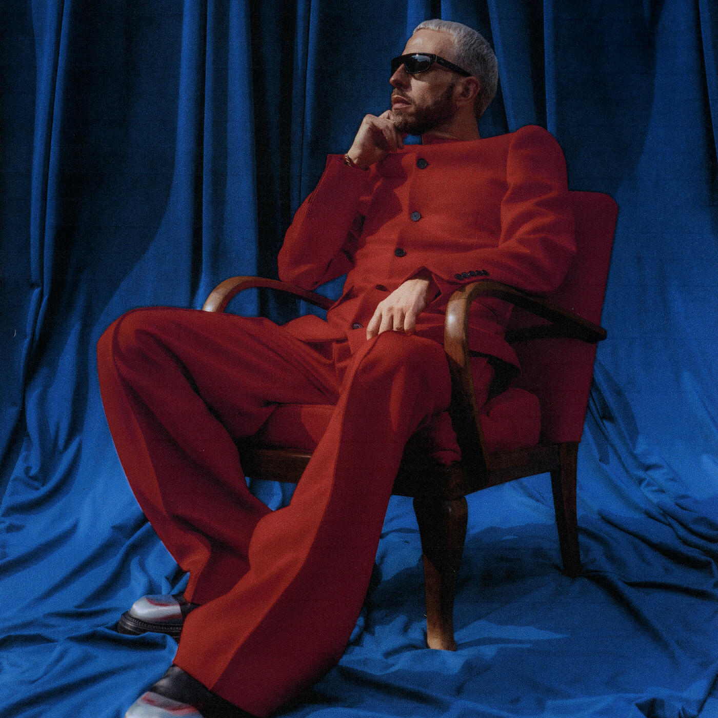 Альбом Manifesto исполнителя Shablo, Joshua, Ernia, Neffa, Guè, Tormento, Mimì, Rkomi, Nayt, Joan Thiele, Irama, Noyz Narcos, TY1, Gaia, Roy Woods, Ele A, YellowStraps, Inoki